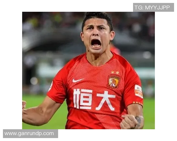 上海足球队以55分稳居联赛积分榜首位展现强劲实力